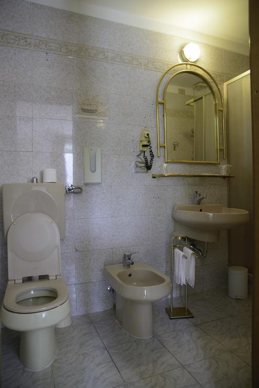 Affittacamere Maison Napoleon Turín Exteriér fotografie